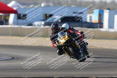 media/Dec-18-2022-SoCal Trackdays (Sun) [[8099a50955]]/Turn 2 (950am)/